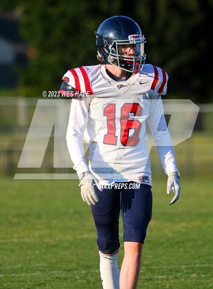 Thumbnail 3 in Lewisburg @ DeSoto Central photogallery.