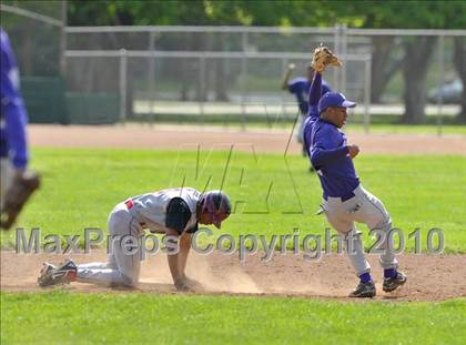 Thumbnail 3 in West Campus vs. Sacramento (Land Park Easter Tournament) photogallery.