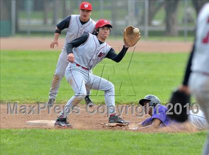 Thumbnail 2 in West Campus vs. Sacramento (Land Park Easter Tournament) photogallery.