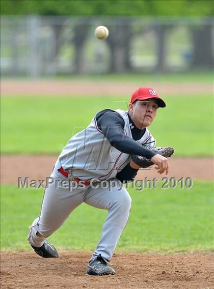 Thumbnail 3 in West Campus vs. Sacramento (Land Park Easter Tournament) photogallery.