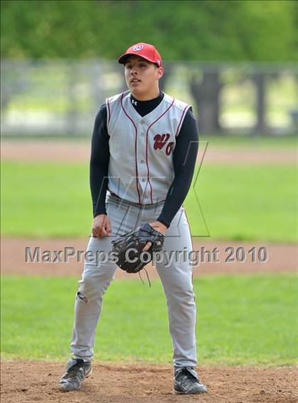 Thumbnail 3 in West Campus vs. Sacramento (Land Park Easter Tournament) photogallery.