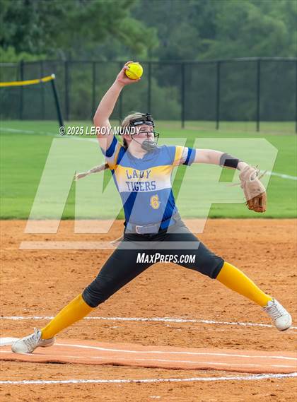 Thumbnail 3 in Loganville Christian Academy vs. Washington-Wilkes photogallery.