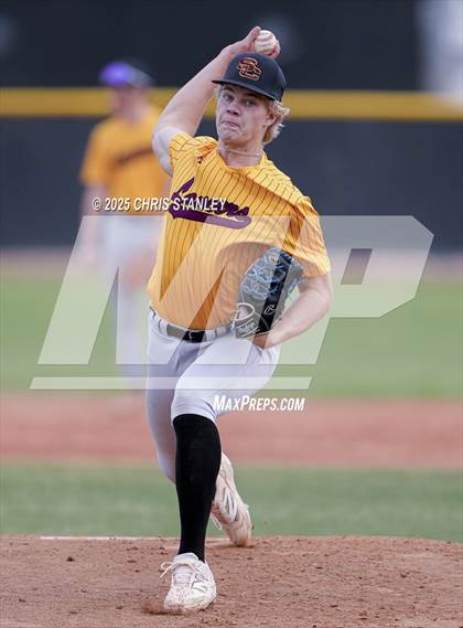 Thumbnail 2 in Salpointe Catholic @ Arcadia photogallery.
