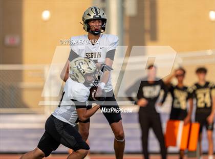 Thumbnail 2 in Seguin @ Alamo Heights photogallery.