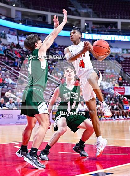 Thumbnail 3 in Holy Cross vs Aliquippa (PIAA 2A Final) photogallery.