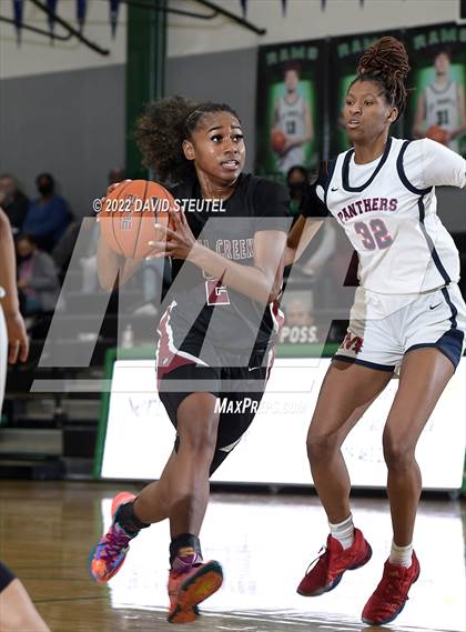 Thumbnail 1 in Laguna Creek vs. San Joaquin Memorial (St. Mary's Stockton MLK Showcase) photogallery.