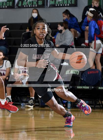 Thumbnail 2 in Laguna Creek vs. San Joaquin Memorial (St. Mary's Stockton MLK Showcase) photogallery.