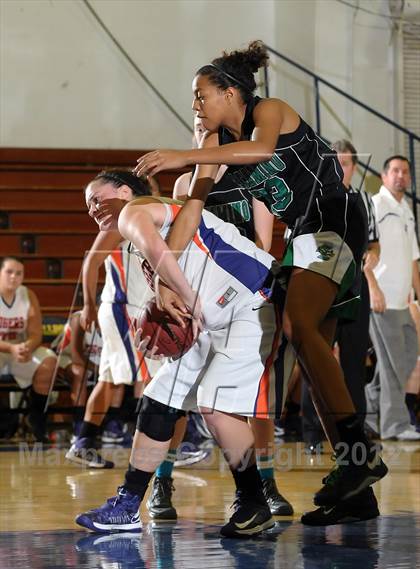 Thumbnail 3 in El Camino vs. Oroville (Lady Bulldog Holiday Classic) photogallery.