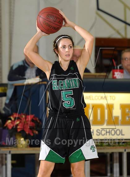 Thumbnail 1 in El Camino vs. Oroville (Lady Bulldog Holiday Classic) photogallery.