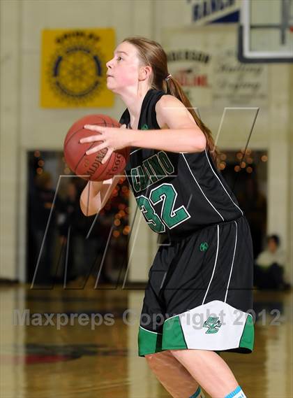Thumbnail 2 in El Camino vs. Oroville (Lady Bulldog Holiday Classic) photogallery.