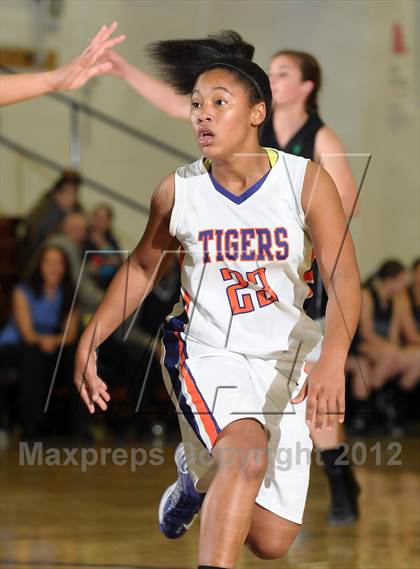 Thumbnail 2 in El Camino vs. Oroville (Lady Bulldog Holiday Classic) photogallery.