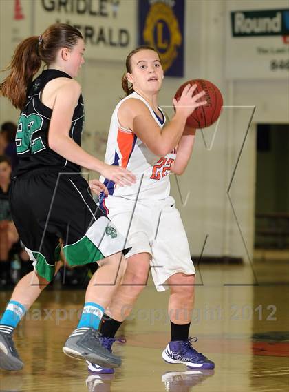 Thumbnail 2 in El Camino vs. Oroville (Lady Bulldog Holiday Classic) photogallery.
