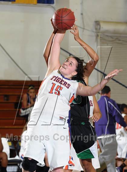 Thumbnail 3 in El Camino vs. Oroville (Lady Bulldog Holiday Classic) photogallery.