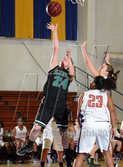 Thumbnail 1 in El Camino vs. Oroville (Lady Bulldog Holiday Classic) photogallery.