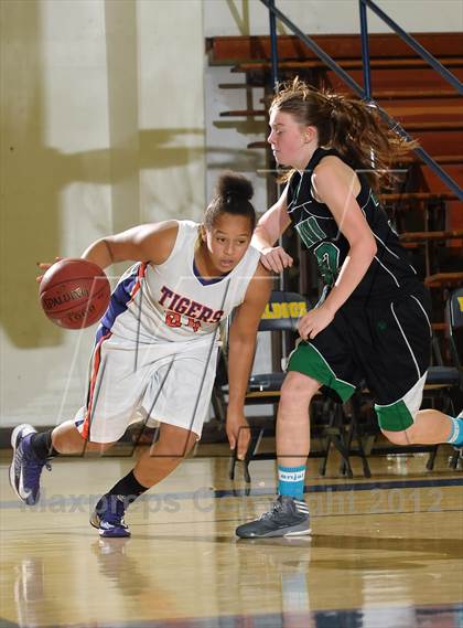 Thumbnail 3 in El Camino vs. Oroville (Lady Bulldog Holiday Classic) photogallery.