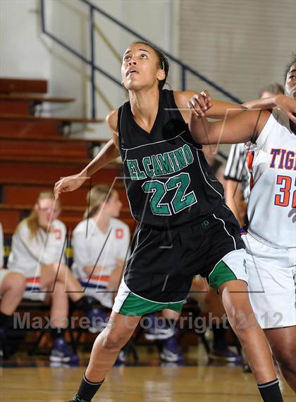 Thumbnail 1 in El Camino vs. Oroville (Lady Bulldog Holiday Classic) photogallery.