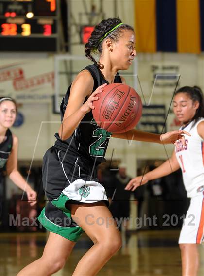 Thumbnail 2 in El Camino vs. Oroville (Lady Bulldog Holiday Classic) photogallery.