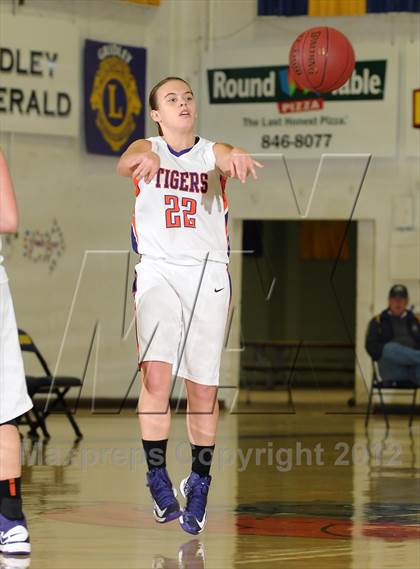 Thumbnail 1 in El Camino vs. Oroville (Lady Bulldog Holiday Classic) photogallery.