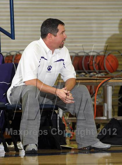 Thumbnail 2 in El Camino vs. Oroville (Lady Bulldog Holiday Classic) photogallery.