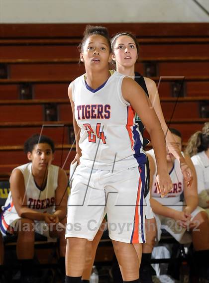 Thumbnail 3 in El Camino vs. Oroville (Lady Bulldog Holiday Classic) photogallery.