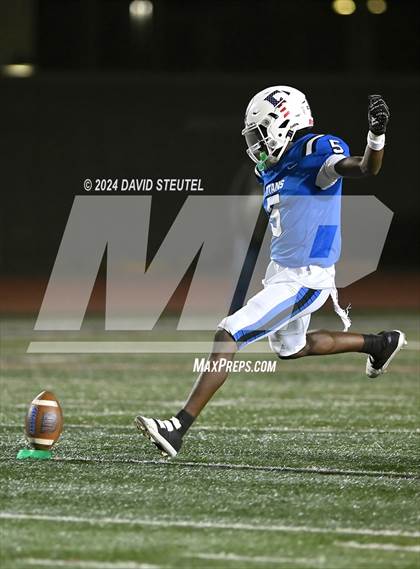 Thumbnail 2 in Amador Valley vs. Frontier (CIF State Div. 3-AA Final) photogallery.