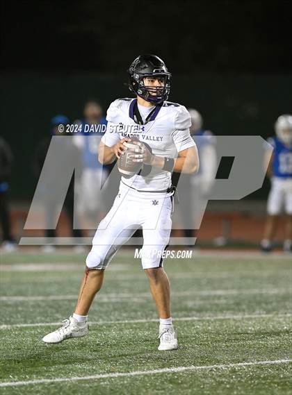 Thumbnail 3 in Amador Valley vs. Frontier (CIF State Div. 3-AA Final) photogallery.