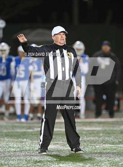 Thumbnail 1 in Amador Valley vs. Frontier (CIF State Div. 3-AA Final) photogallery.