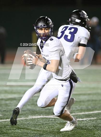 Thumbnail 2 in Amador Valley vs. Frontier (CIF State Div. 3-AA Final) photogallery.