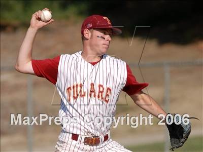 Thumbnail 2 in West-Bakersfield @ Tulare Union (Section Playoffs) photogallery.