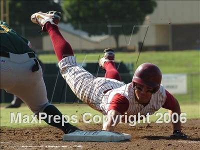 Thumbnail 2 in West-Bakersfield @ Tulare Union (Section Playoffs) photogallery.