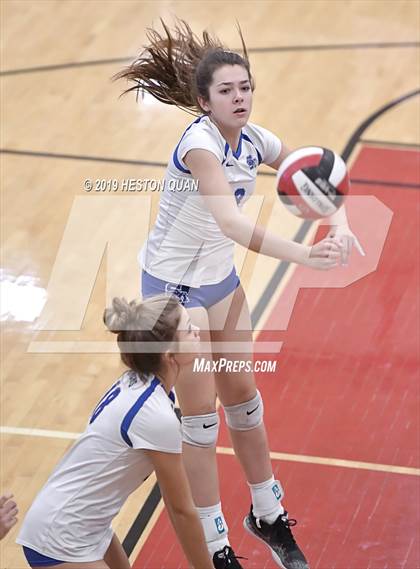 Thumbnail 3 in Santa Margarita @ JSerra Catholic photogallery.