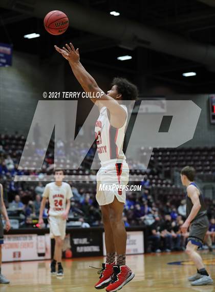 Thumbnail 2 in Carbon vs. Grand County (UHSAA 3A Consolation Semifinal) photogallery.