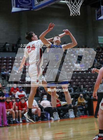 Thumbnail 3 in Carbon vs. Grand County (UHSAA 3A Consolation Semifinal) photogallery.