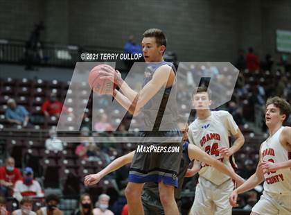 Thumbnail 1 in Carbon vs. Grand County (UHSAA 3A Consolation Semifinal) photogallery.