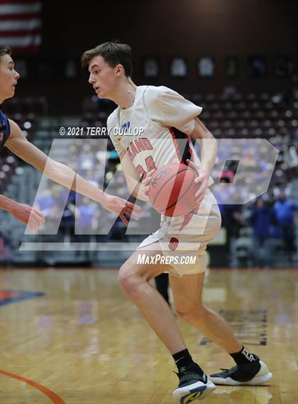 Thumbnail 2 in Carbon vs. Grand County (UHSAA 3A Consolation Semifinal) photogallery.