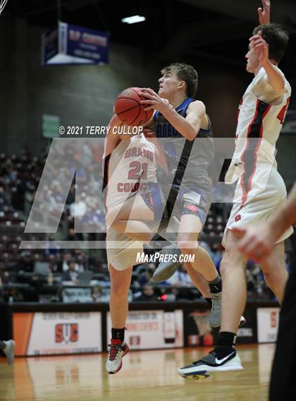 Thumbnail 1 in Carbon vs. Grand County (UHSAA 3A Consolation Semifinal) photogallery.