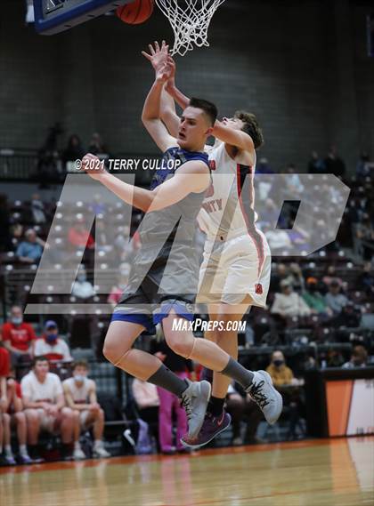Thumbnail 3 in Carbon vs. Grand County (UHSAA 3A Consolation Semifinal) photogallery.