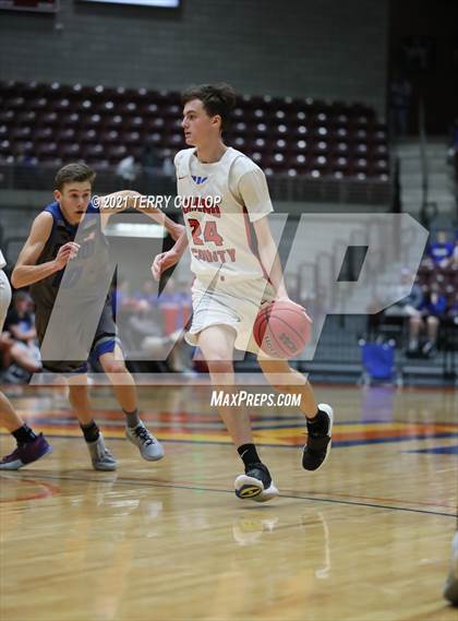 Thumbnail 3 in Carbon vs. Grand County (UHSAA 3A Consolation Semifinal) photogallery.