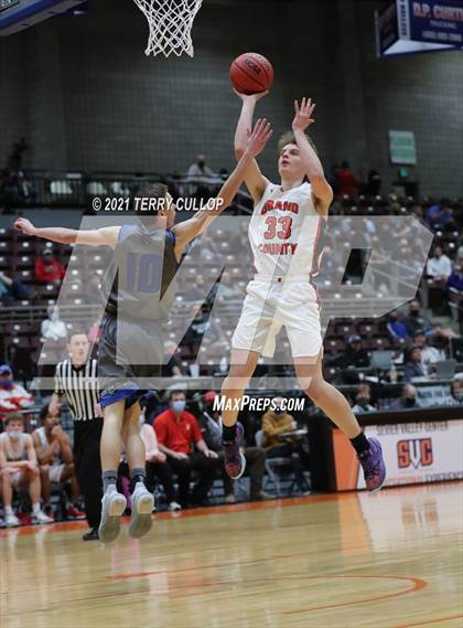 Thumbnail 1 in Carbon vs. Grand County (UHSAA 3A Consolation Semifinal) photogallery.