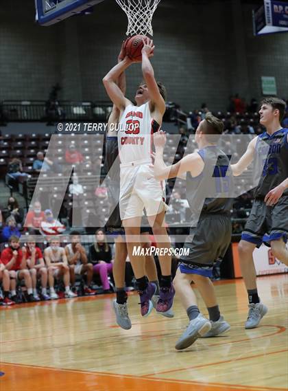 Thumbnail 3 in Carbon vs. Grand County (UHSAA 3A Consolation Semifinal) photogallery.