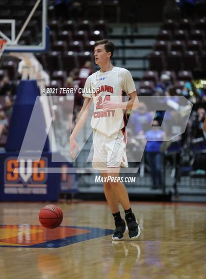 Thumbnail 3 in Carbon vs. Grand County (UHSAA 3A Consolation Semifinal) photogallery.