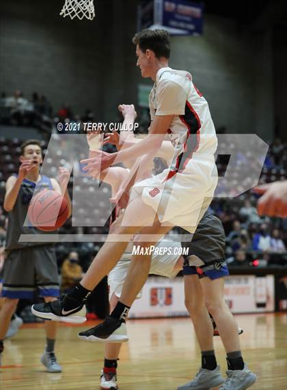 Thumbnail 2 in Carbon vs. Grand County (UHSAA 3A Consolation Semifinal) photogallery.