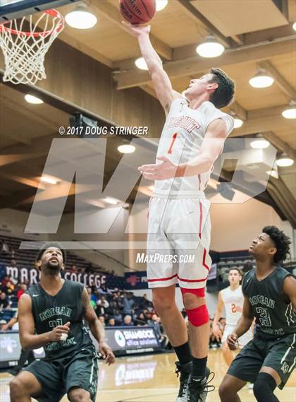 Thumbnail 1 in Moreau Catholic vs. Jesuit (MLK De La Salle/MaxPreps Classic) photogallery.