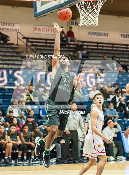 Thumbnail 3 in Moreau Catholic vs. Jesuit (MLK De La Salle/MaxPreps Classic) photogallery.