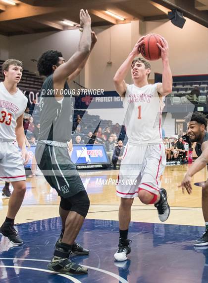Thumbnail 1 in Moreau Catholic vs. Jesuit (MLK De La Salle/MaxPreps Classic) photogallery.