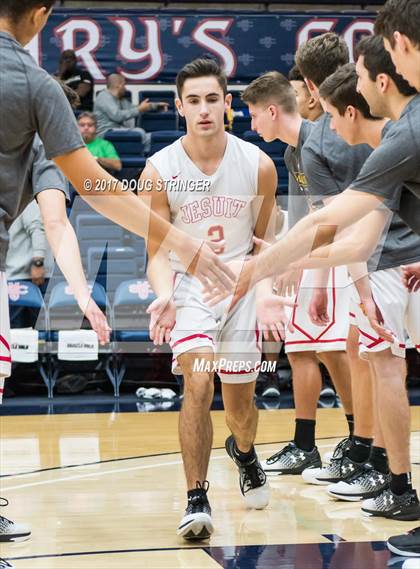 Thumbnail 1 in Moreau Catholic vs. Jesuit (MLK De La Salle/MaxPreps Classic) photogallery.