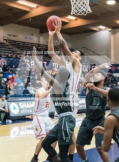 Thumbnail 1 in Moreau Catholic vs. Jesuit (MLK De La Salle/MaxPreps Classic) photogallery.