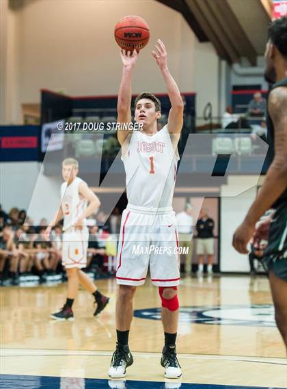 Thumbnail 1 in Moreau Catholic vs. Jesuit (MLK De La Salle/MaxPreps Classic) photogallery.
