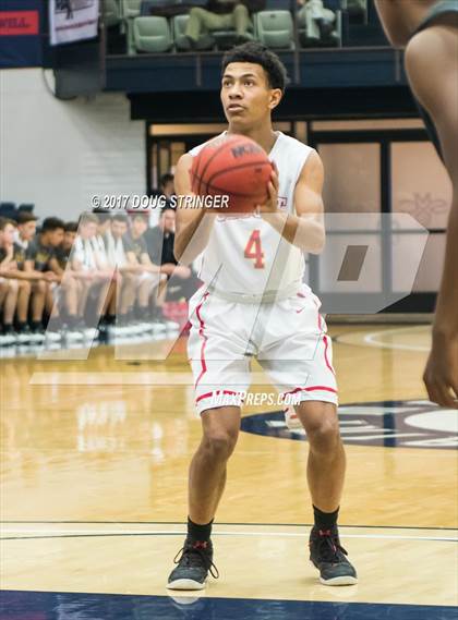 Thumbnail 3 in Moreau Catholic vs. Jesuit (MLK De La Salle/MaxPreps Classic) photogallery.