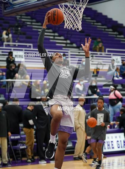 Thumbnail 3 in Warren Central @ Ben Davis photogallery.